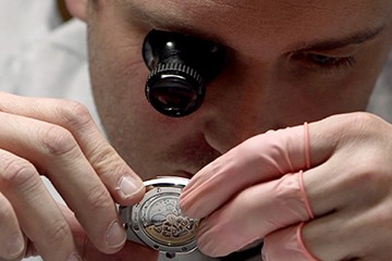 无锡百达翡丽进水维修